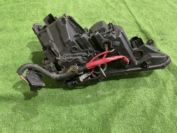 売り切り！！LEXUS　レクサス　IS　GSE20/21/25　純正　ヘッドライト　左　左側　バラスト付き　HID　KOITO　53-33　　 ＜中古＞