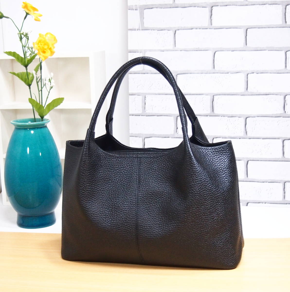 ★新品★ハンドメイド★日本製★ソフト・牛革★フォーマルバッグ★手提げバッグ★クロ色★収納多数★ 超軽量★コロンとしたスタイル★★