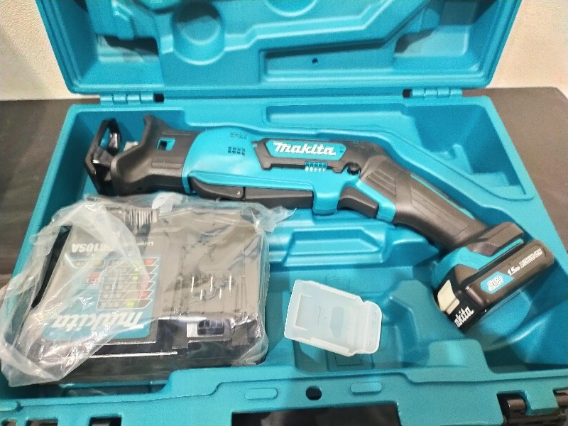 未使用保管品 ★ makita JR104DSH 充電式レシプロソー 10.8V ケース付 ★ マキタ