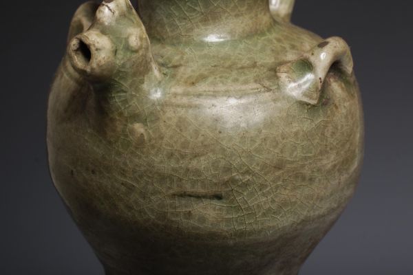 Celadon – 陶磁オンライン美術館 Longquan 水注 青磁花口獣环耳瓶 龍泉窯