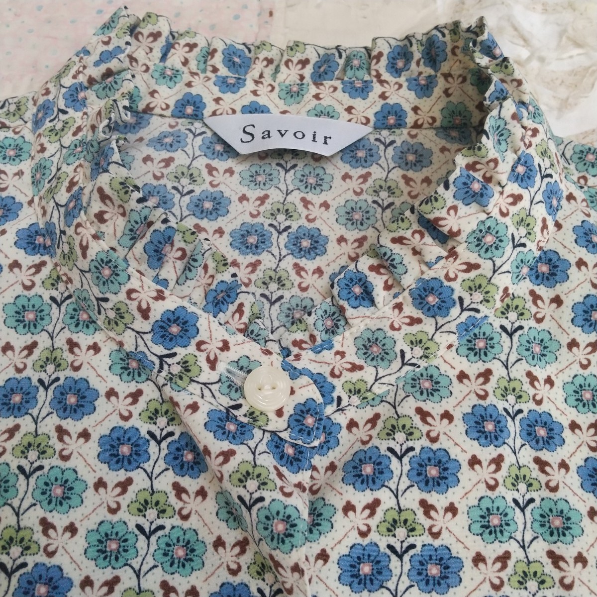 シャツ/ブラウス(七分/長袖) Savoir リバティLIBERTY 花柄シャツ