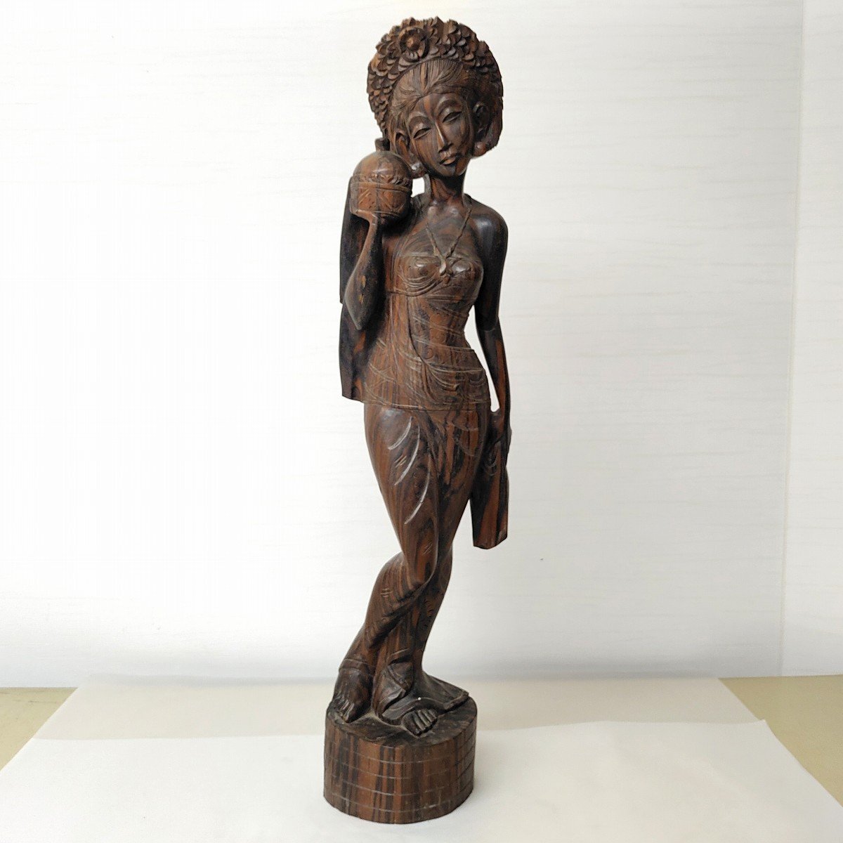 無垢材バリ彫刻女性像置物 バリ島・木彫り女性像・置物・インテリア
