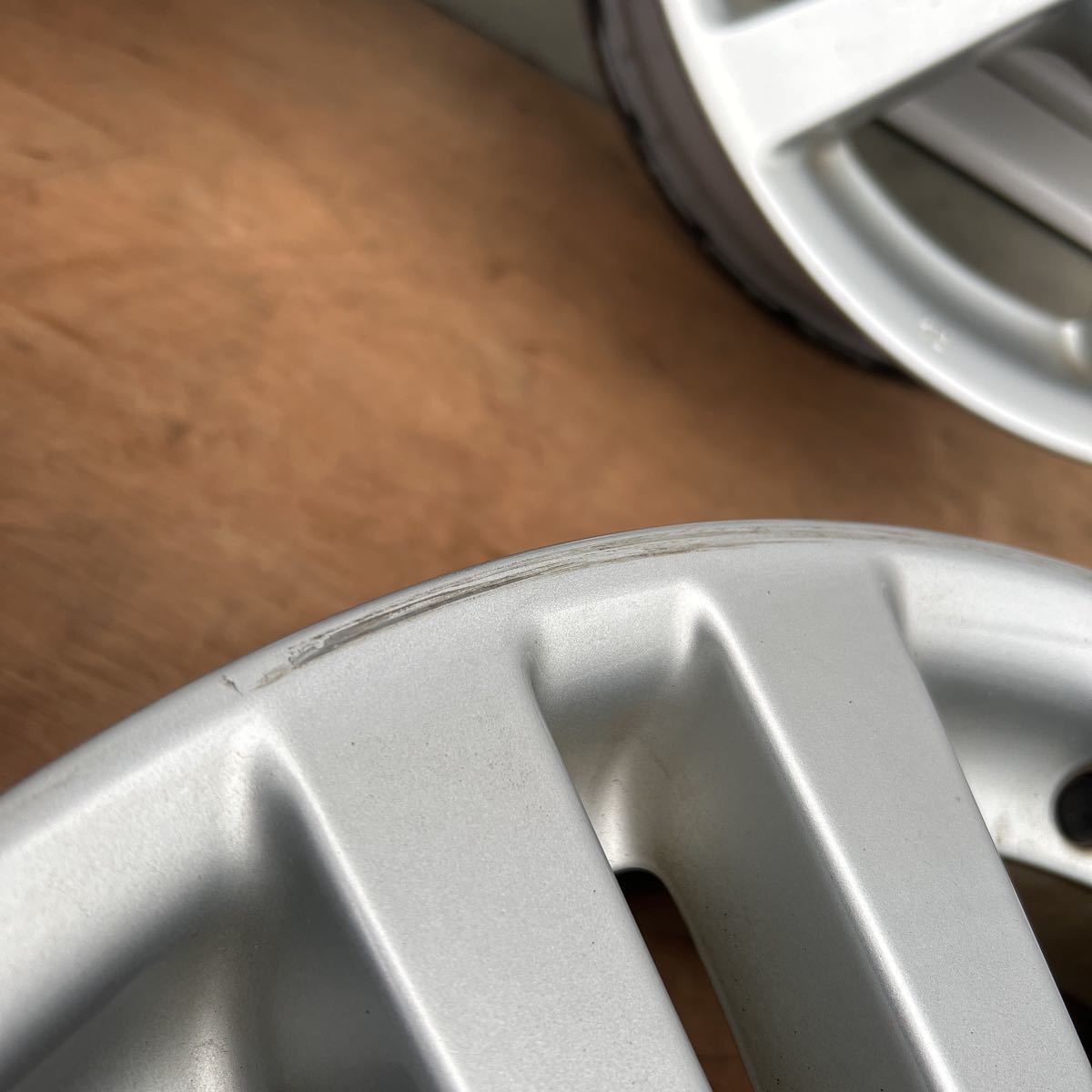 200系ハイエース流用に！150プラド 純正 18インチ 4本 18×7.5J+25 