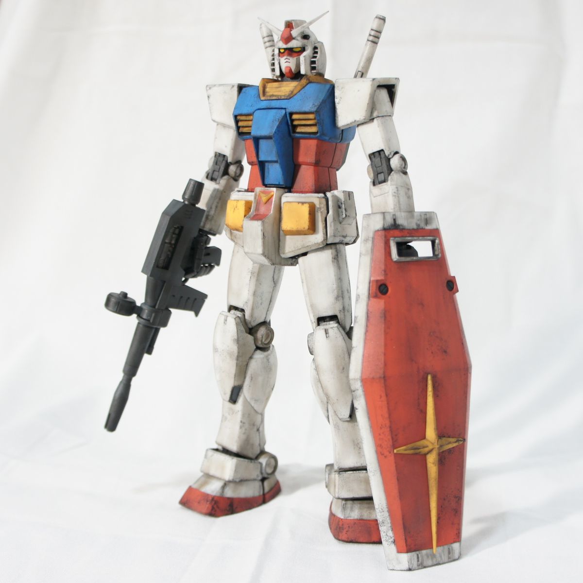 塗装済み完成品 MG RX-78-2 ガンダム Ver2.0 ガンプラ(完成品)｜売買 