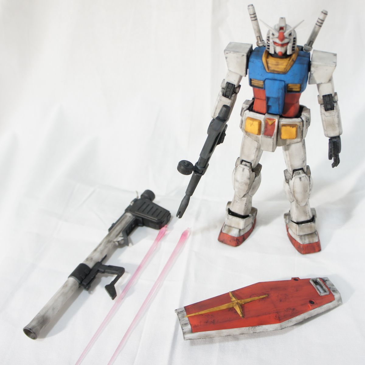 塗装済み完成品 MG RX-78-2 ガンダム Ver2.0 ガンプラ(完成品)｜売買 