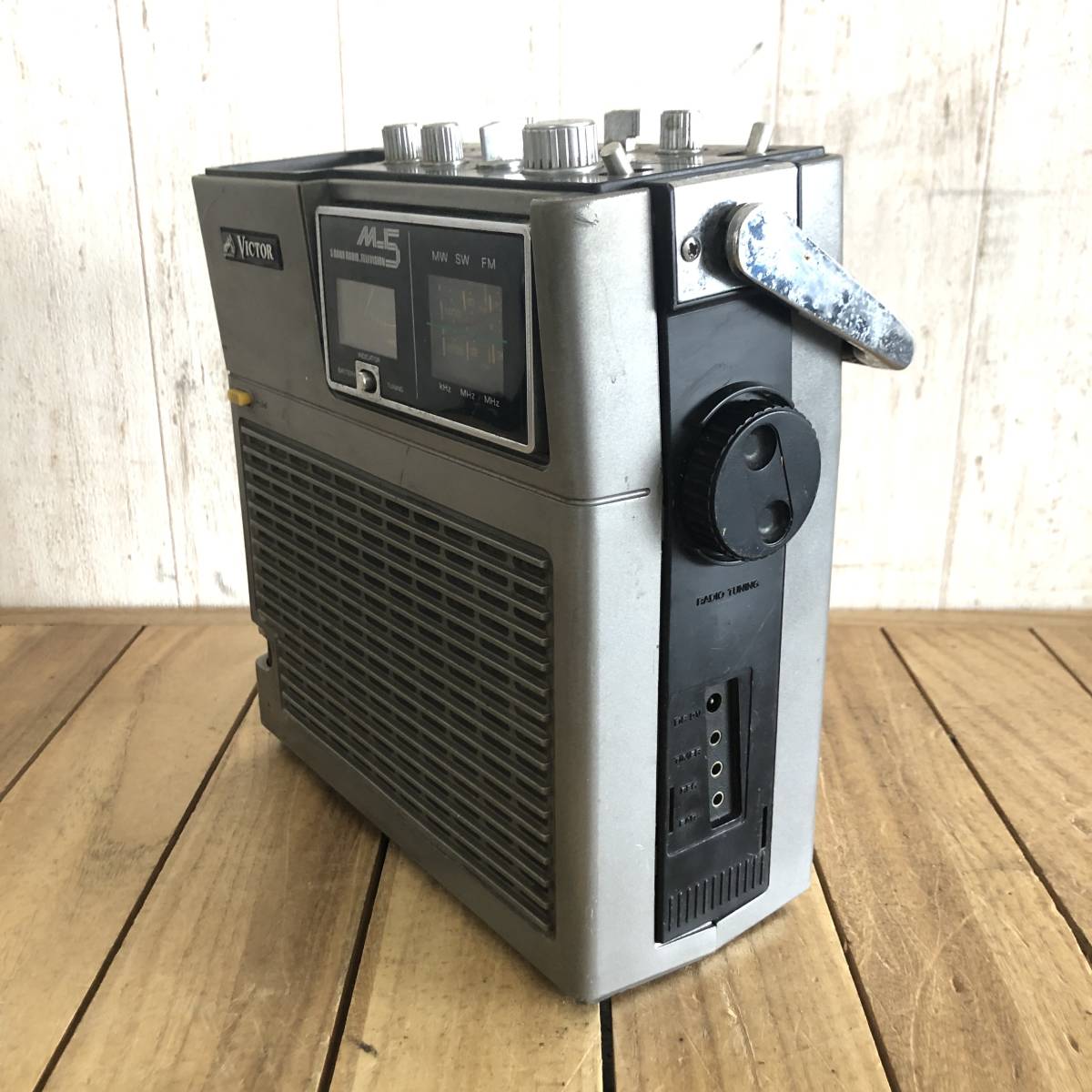 ▽Victor ビクター M-5 ポータブルラジオ テレビジョン受信機 5バンド