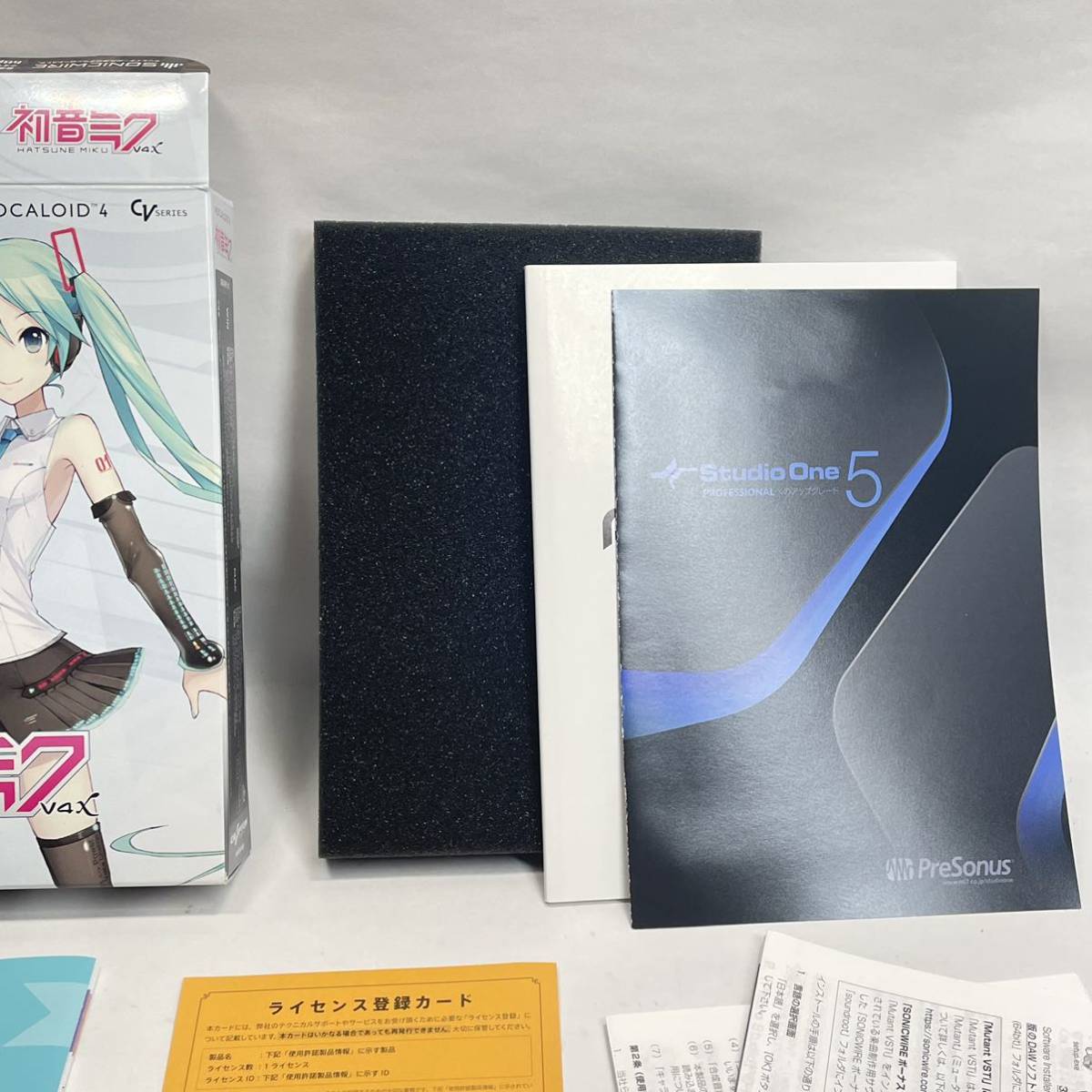 初音ミク V4X ENGLISH バンドル版 未使用・未登録 VOCALOID4