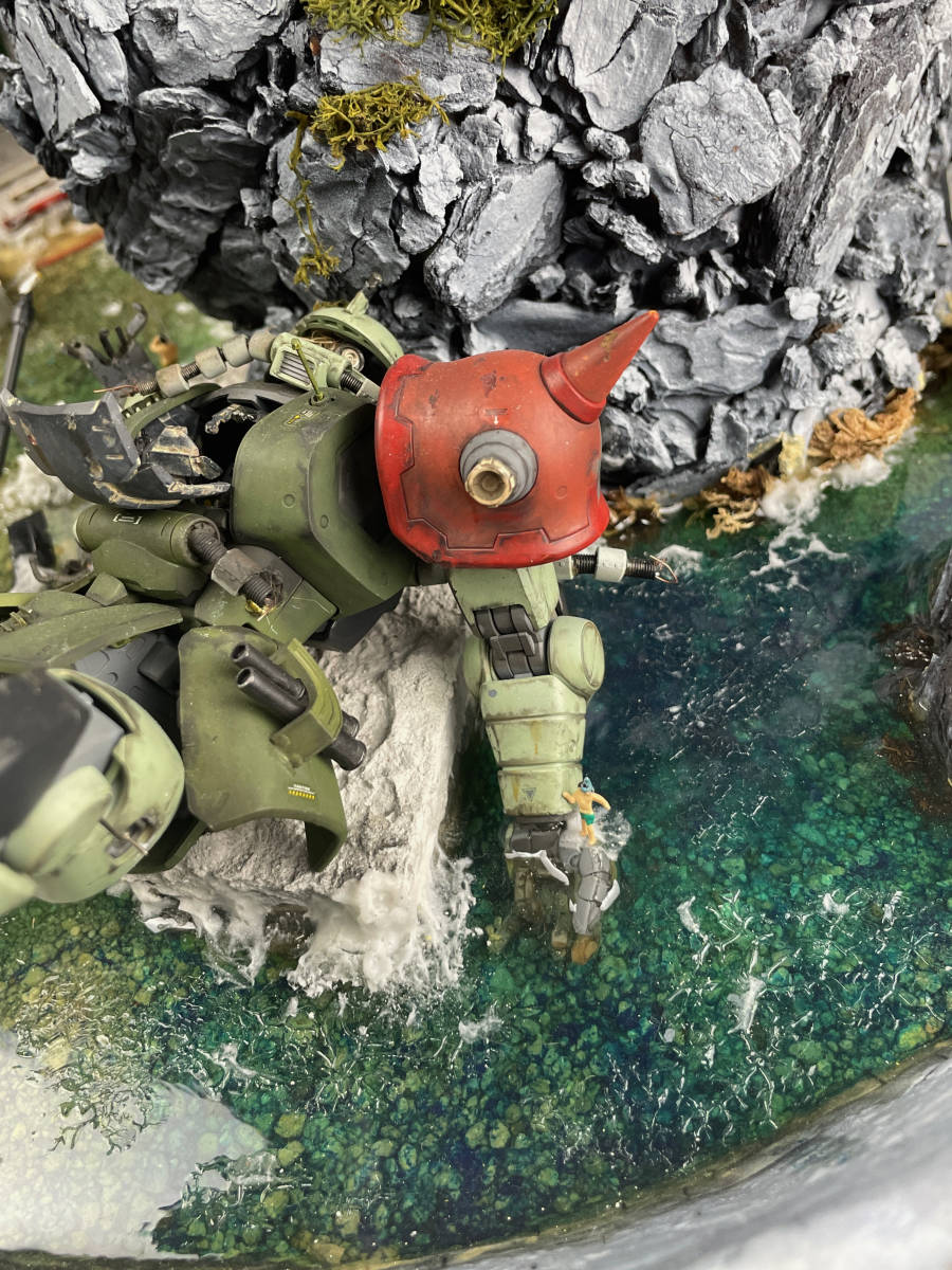 塗装済 完成品 『ザク島』 トロフィー付き 1/100 ジオラマ ガンプラ 