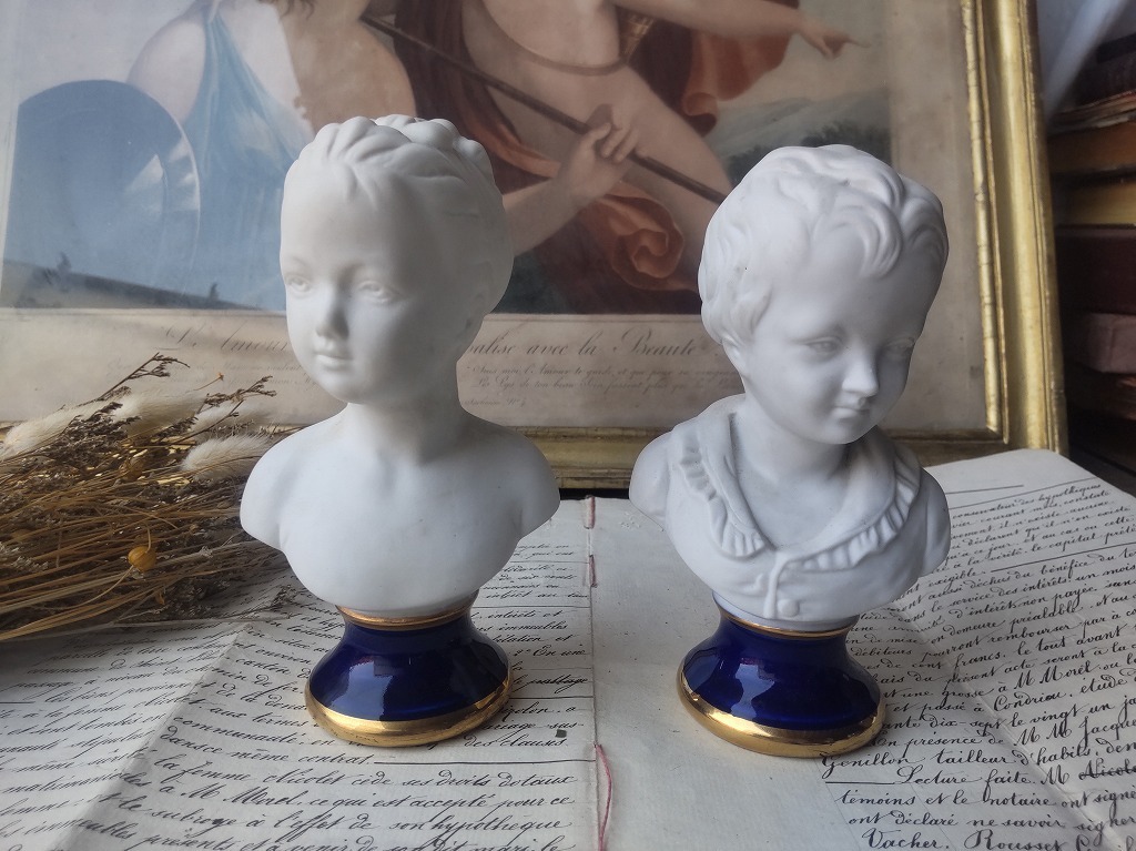 ★フランス アンティーク　素敵な　陶器　子供　像　　ルイーズ・ブロンニャール　 　美品　2点セット　★