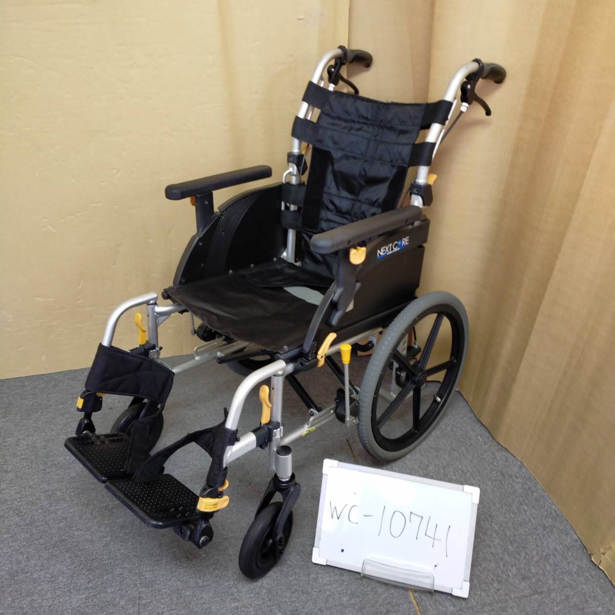 WC-10741 車いす 松永製作所 介助式車椅子 ネクストコア NEXT-61B 消毒  