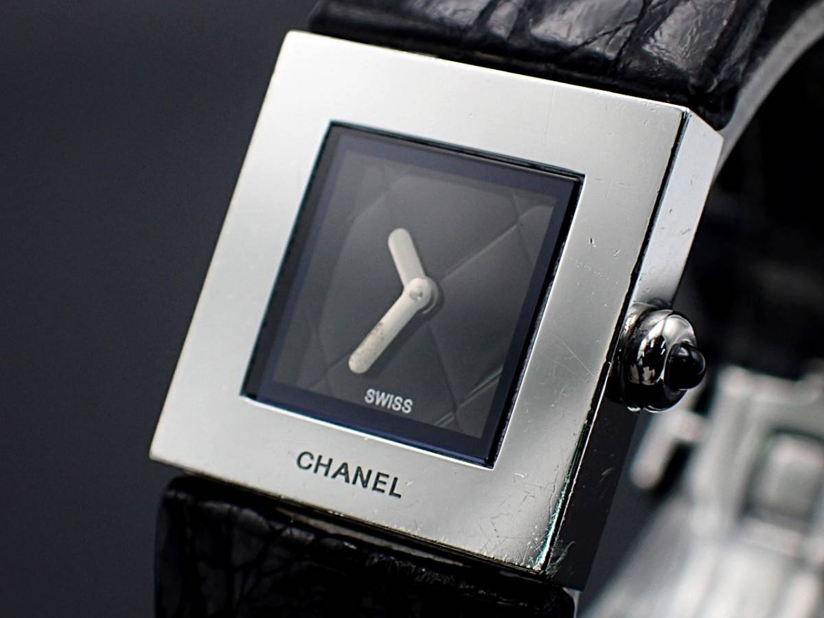 1円～☆稼働品☆CHANEL シャネル V.R.076881 マトラッセ 黒文字盤 QZ 