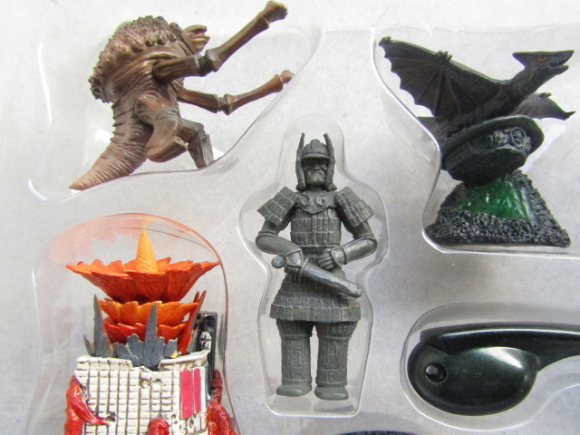 IWAKURA『ガメラ 大魔神 特撮大百科 DELUXE』(完全受注限定製品