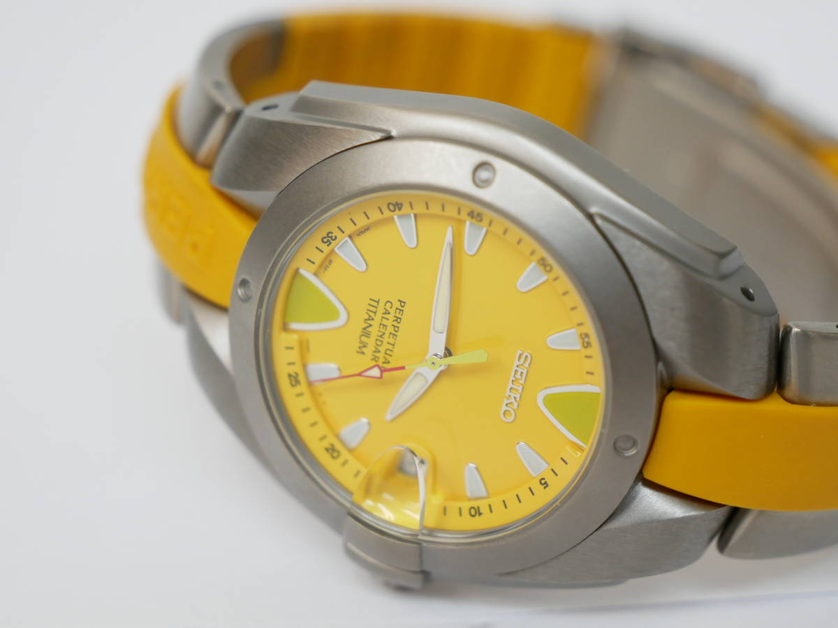 0044 SEIKO 8F32-0040 titanium パーペチュアルカレンダー チタン