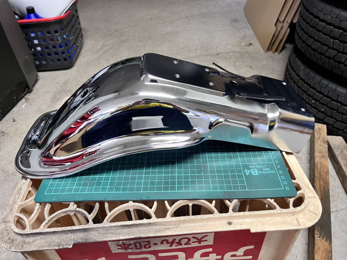 純正 KZ900 Z2 カワサキ KZ1000LTD リアフェンダー 純正リアフェンダー