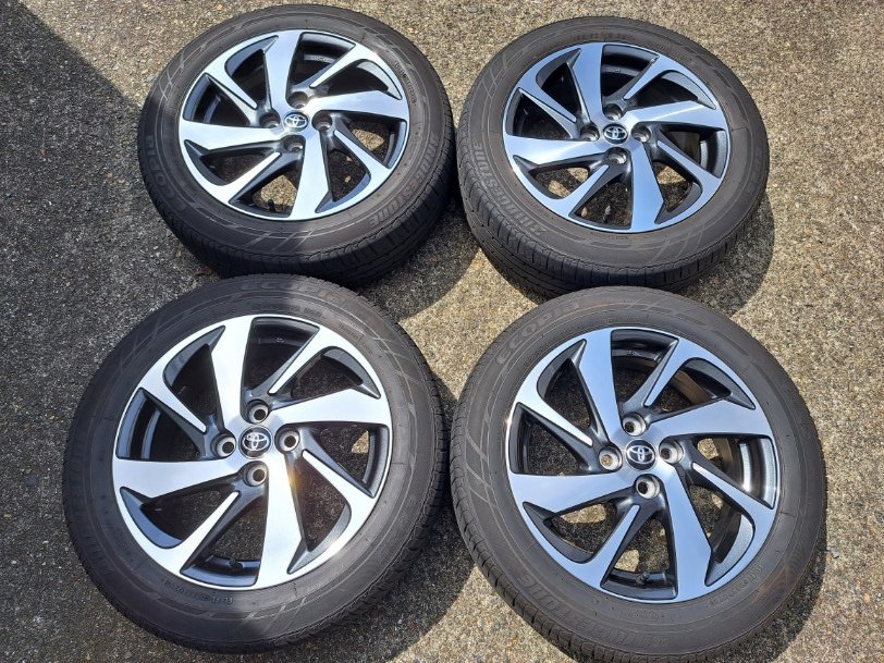 美品・2020年製】 トヨタ アクア Xアーバン 純正 16×6J +45 4H100 ハブ 