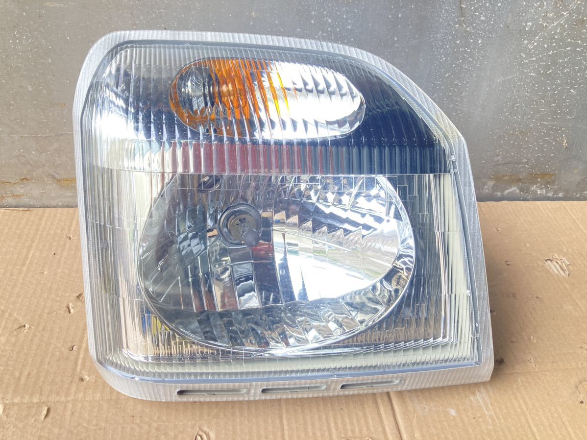 三菱　U61V　前期　ミニキャブ　ヘッドライト　左右セット　STANLEY　R7562　タウンボックス　バン　トラック　未コーティング ミニキャブ 三菱 U61V クリッパー 左右セット gbd
