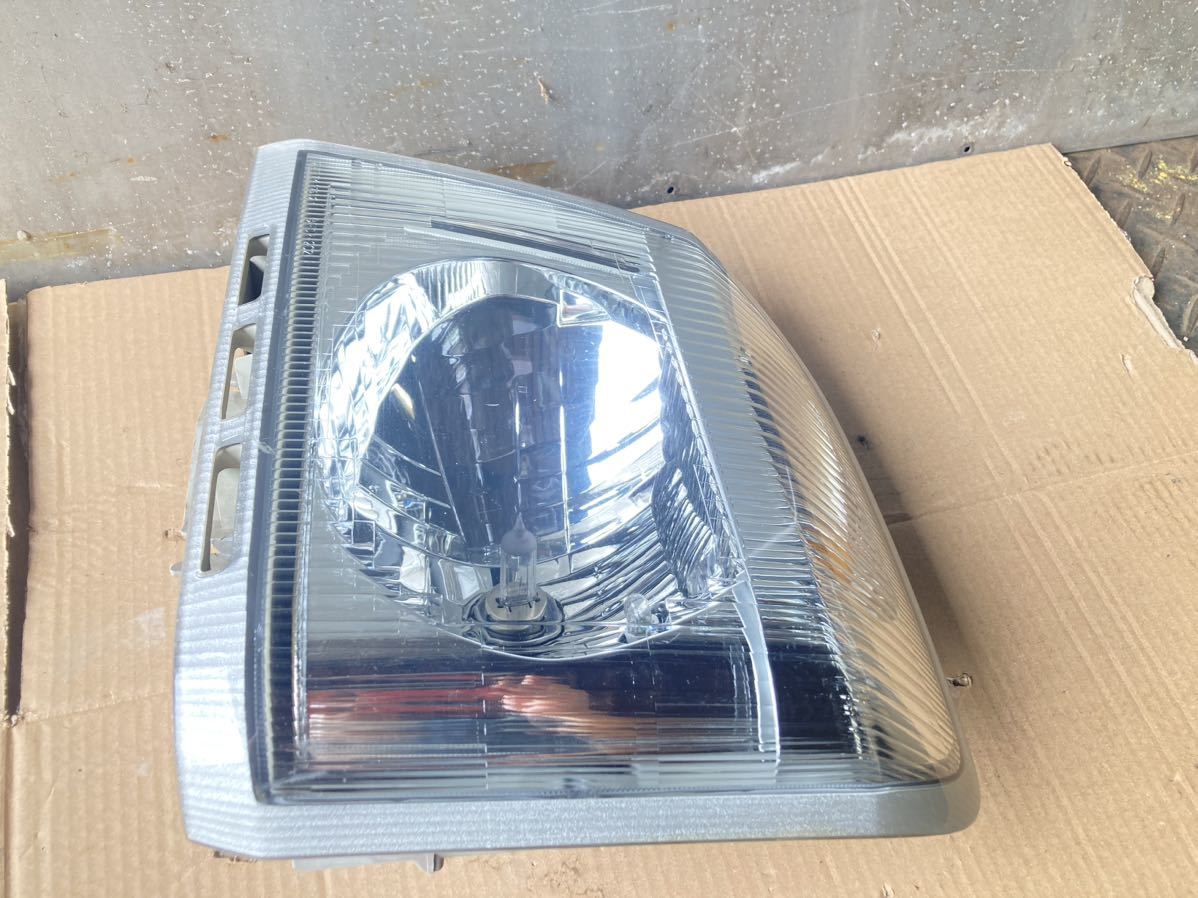 三菱　U61V　前期　ミニキャブ　ヘッドライト　左右セット　STANLEY　R7562　タウンボックス　バン　トラック　未コーティング ミニキャブ 三菱 U61V クリッパー 左右セット gbd