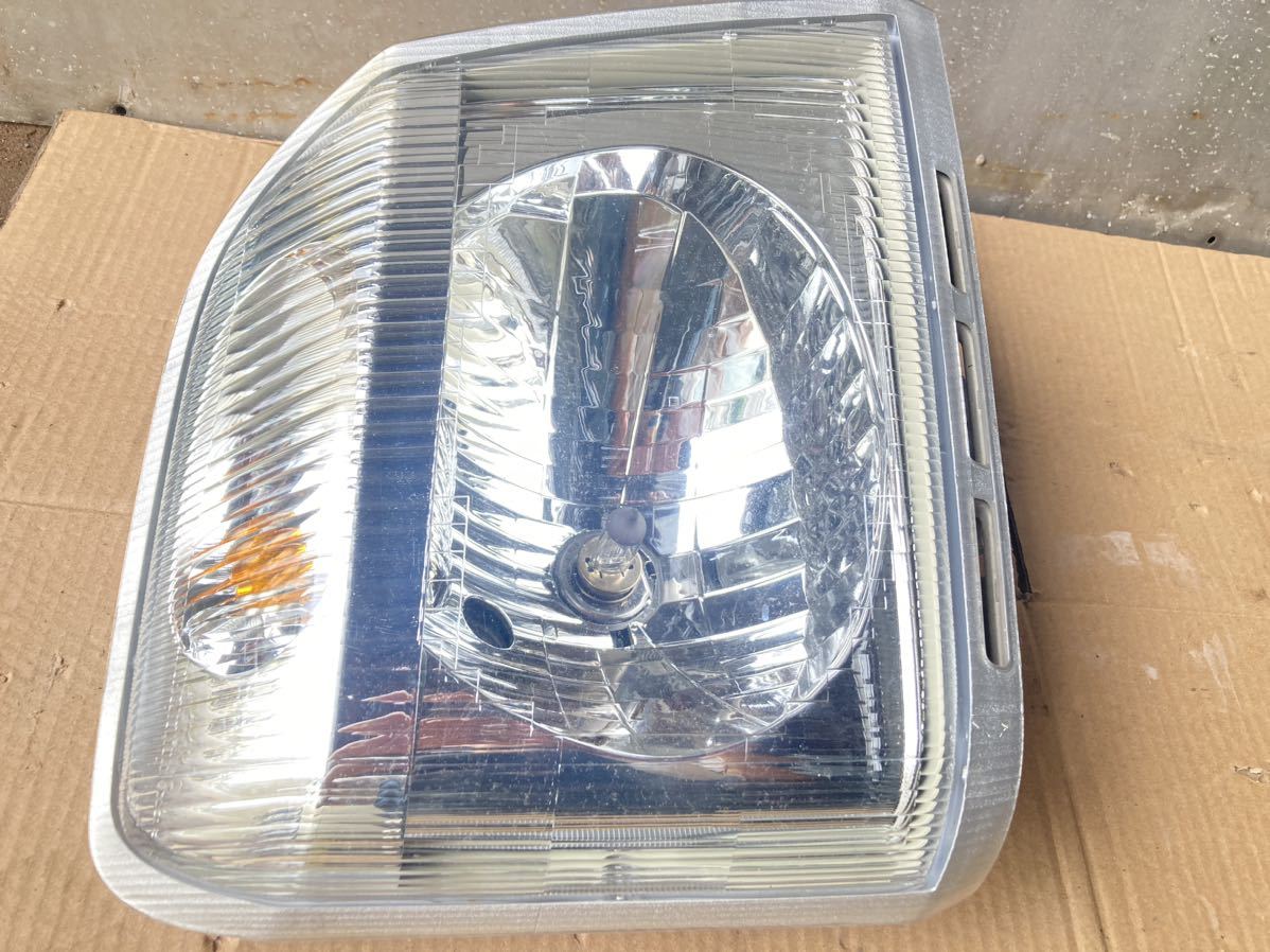 三菱　U61V　前期　ミニキャブ　ヘッドライト　左右セット　STANLEY　R7562　タウンボックス　バン　トラック　未コーティング ミニキャブ 三菱 U61V クリッパー 左右セット gbd