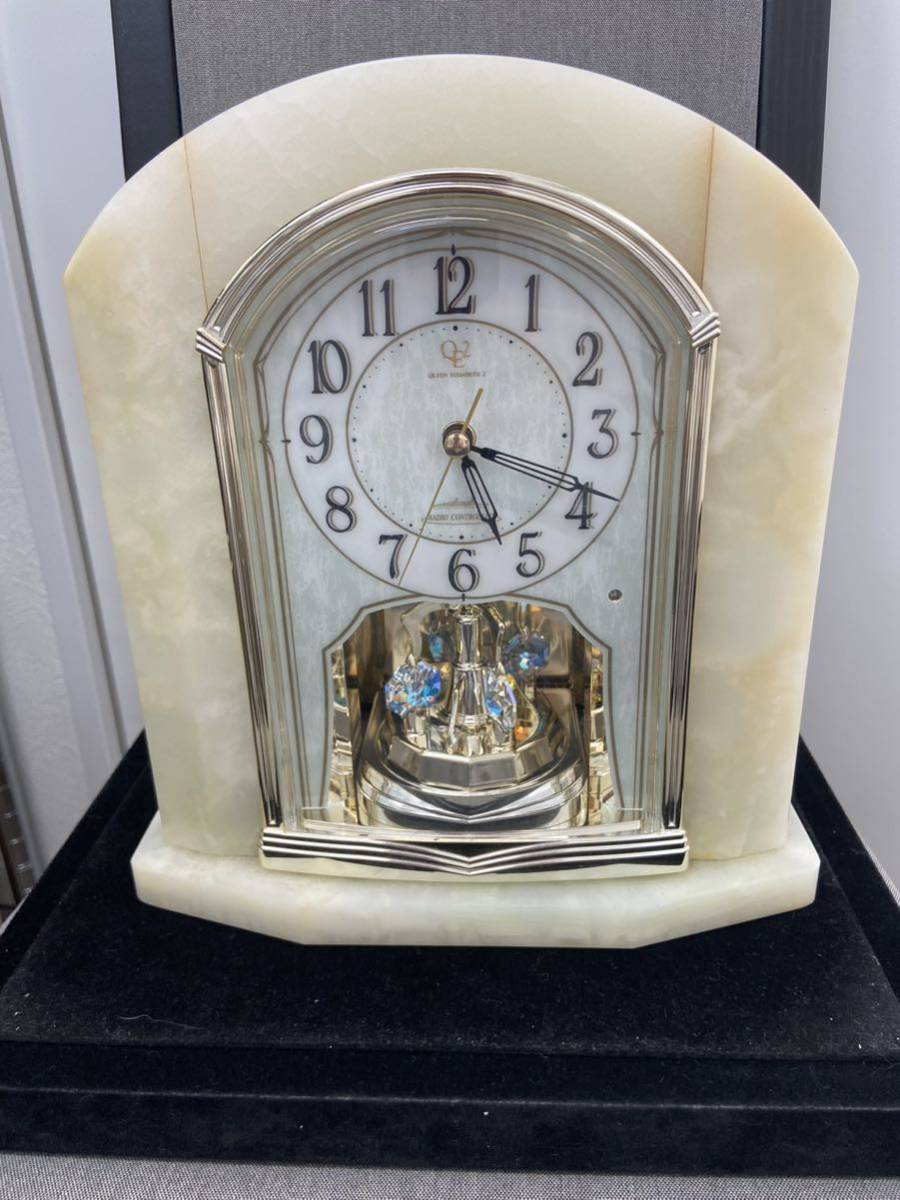 高級 廃盤品 電波置時計 クイーンエリザベス2 スワロフスキー 飾り付き