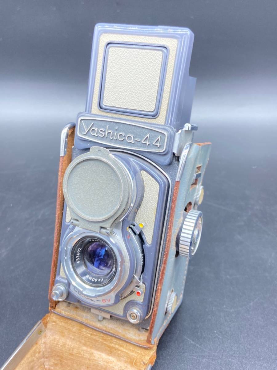 H419〔動作未確認〕YASHICA ヤシカ　44 ブルー　二眼レフカメラ　レトロ