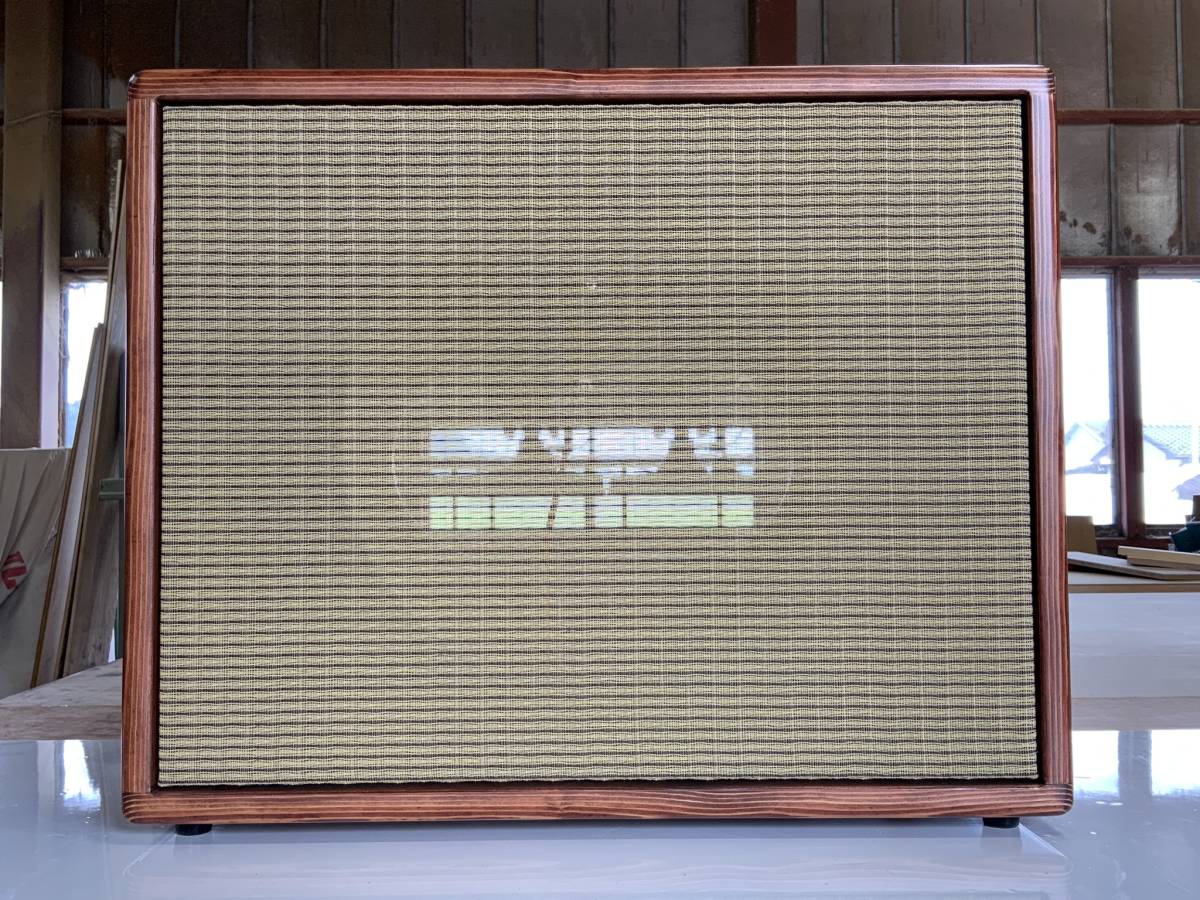 スピーカーキャビネット　１２インチオーバルバック仕様　自作品　調合色（茶系）　オーディオのエンクロージャーにも