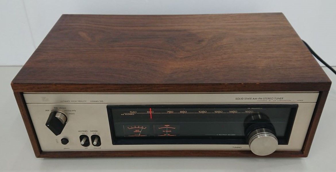オーディオ/LUXMAN　T-550　AM/FMステレオチューナー/音出し確認済/酒々井店出荷・同梱不可【A090】