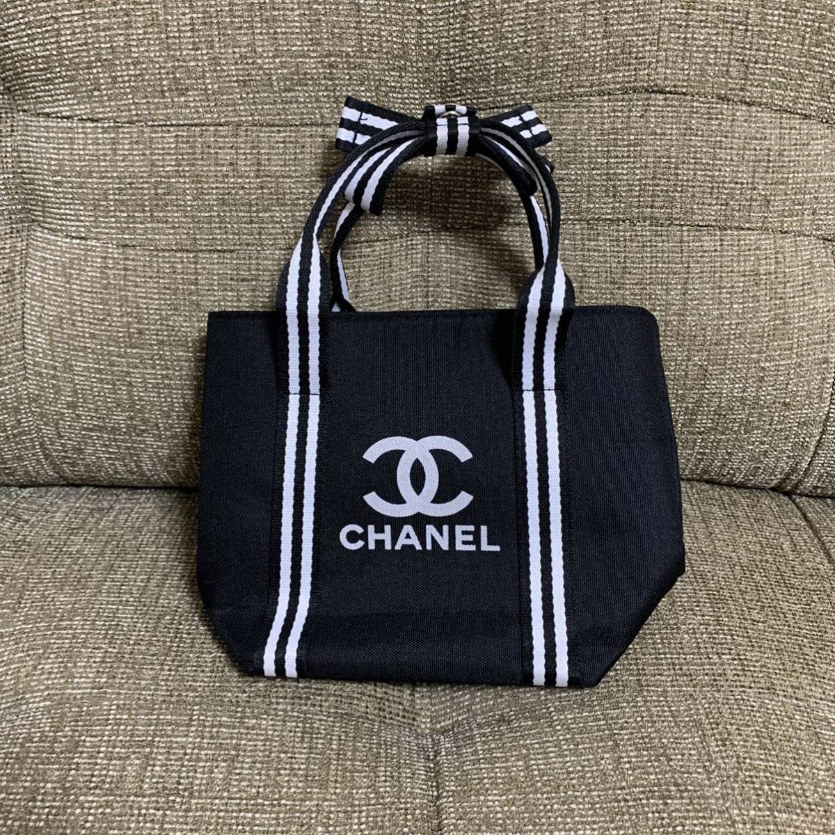 CHANEL ノベルティ リボントートバッグ ココマーク 黒 シャネル 【公式
