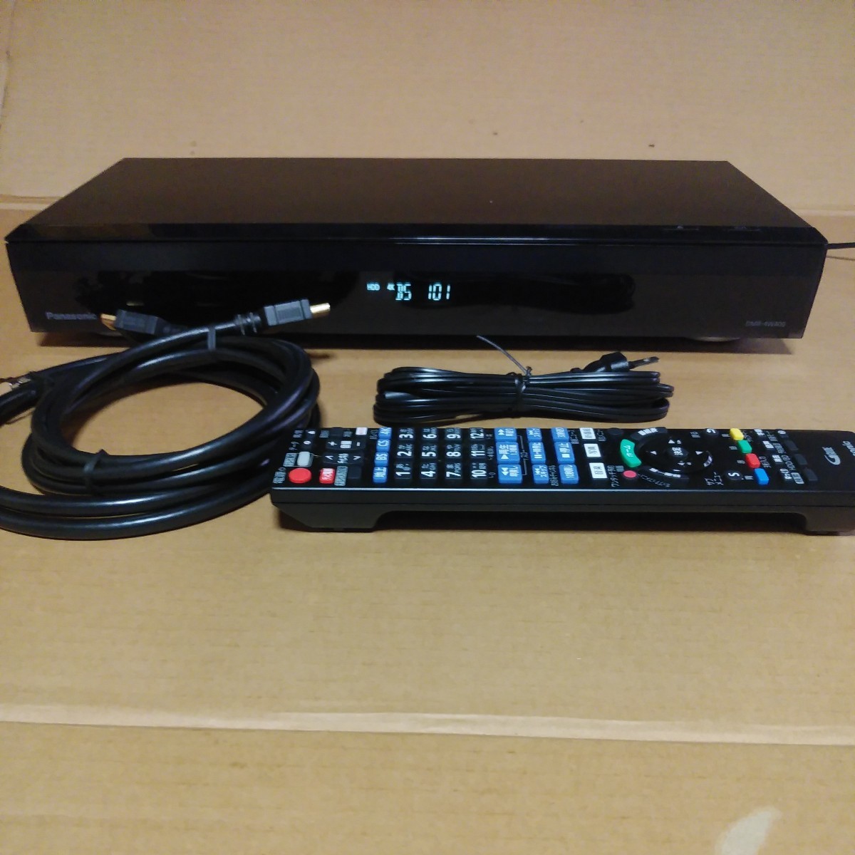 パナソニックブルーレイレコーダーDMR-4w400 4Kチューナー内蔵 完全 
