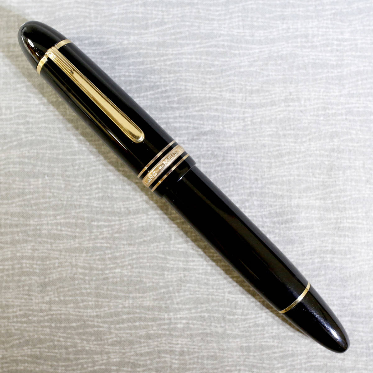 極美品 送料込み】モンブラン 万年筆 149 マイスター 14C中白