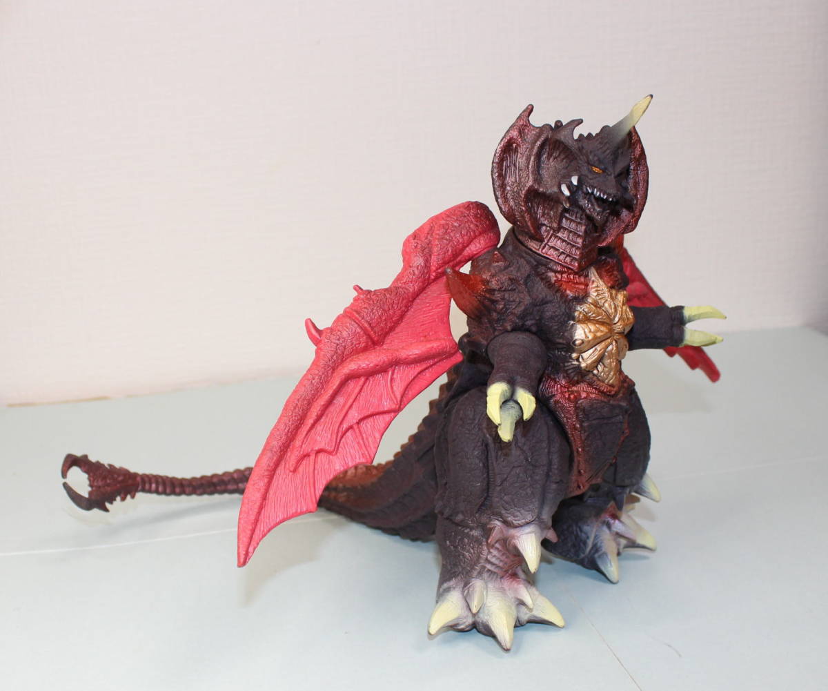 デストロイア完全体 高さ約210mm 怪獣フィギア ソフビ バンダイ 1996 