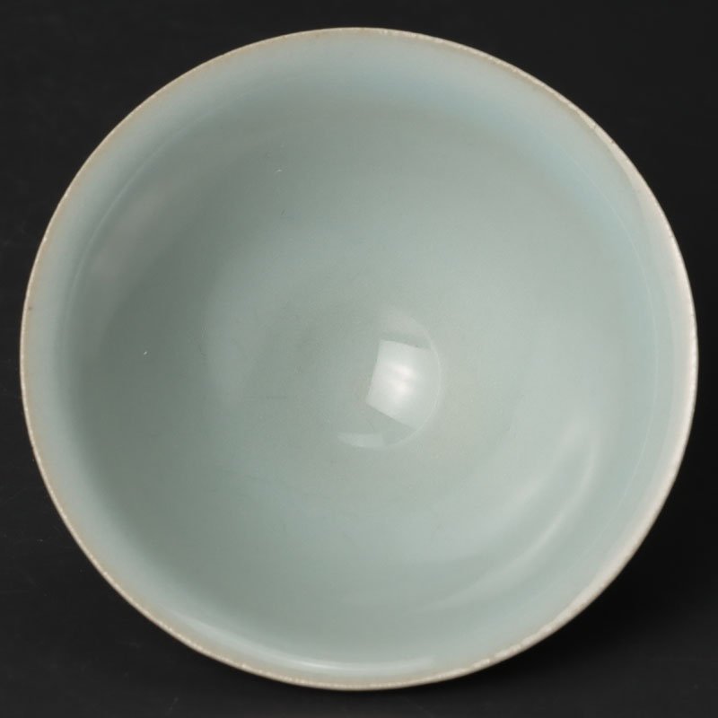 美術品・アンティーク・コレクション 川瀬満之 青磁 輪花 茶碗 共箱