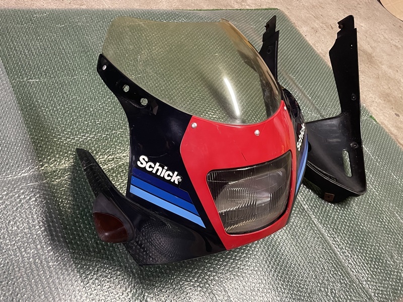 RGVΓ ガンマ VJ21A 純正アッパーカウル RGV250Γ Schick バージョン スズキ 純正 アッパーカウル ヘッドライト