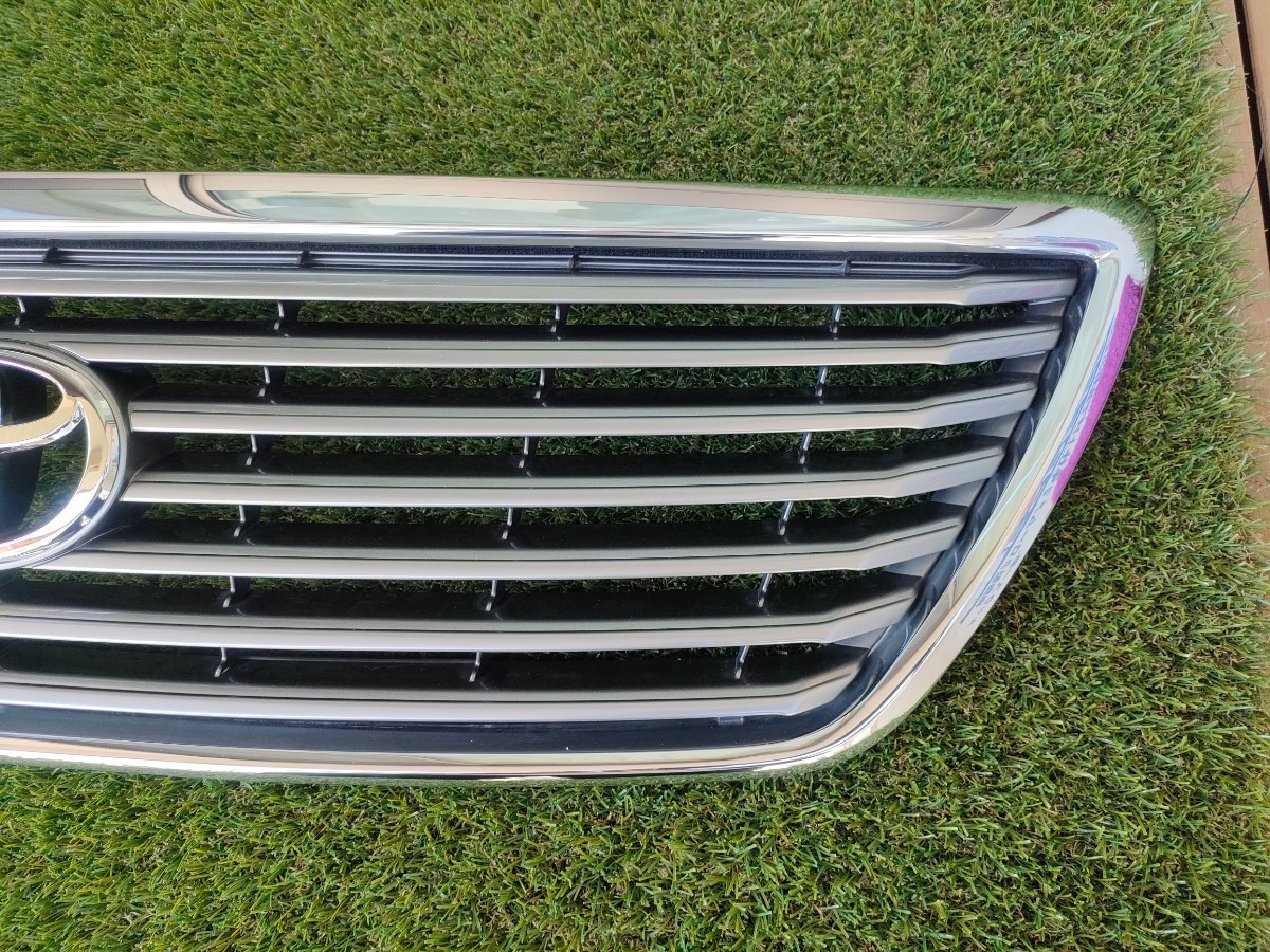 30セルシオフロントグリル 後期 美品】30セルシオ後期 UCF31/30