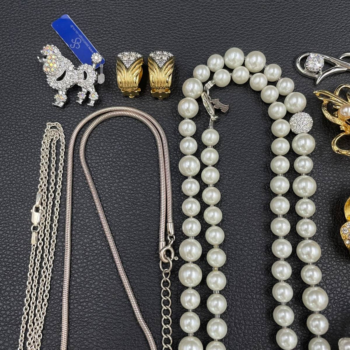 人気】アクセサリー まとめ AGATHA パール シルバー VB ネックレス 