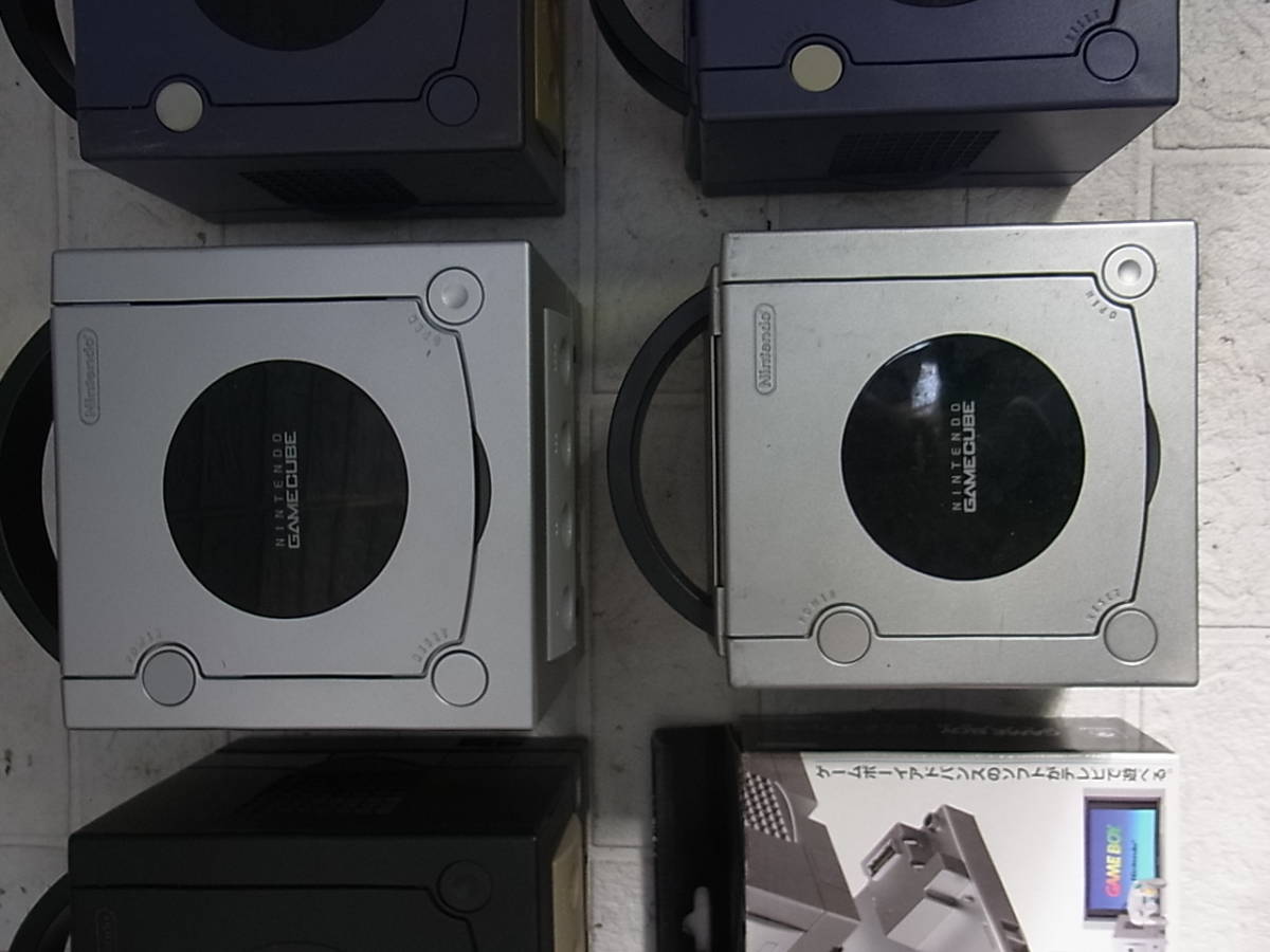 新作入荷，低価 GA14-10/GAMECUBE 5台 まとめて ブラック シルバー ブルー ゲームボーイプレイヤー3点付き ジャンク 本体のみ ゲームキューブ 通電確認済