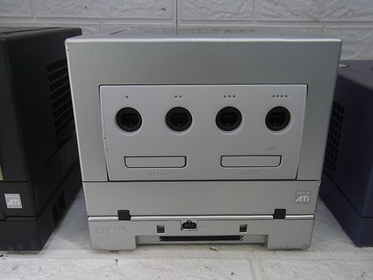 新作入荷，低価 GA14-10/GAMECUBE 5台 まとめて ブラック シルバー ブルー ゲームボーイプレイヤー3点付き ジャンク 本体のみ ゲームキューブ 通電確認済