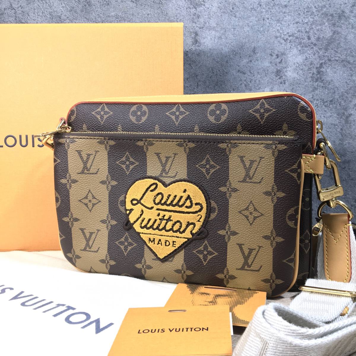 1スタ◇LOUIS VUITTON ルイヴィトン トリオ メッセンジャー M45965 