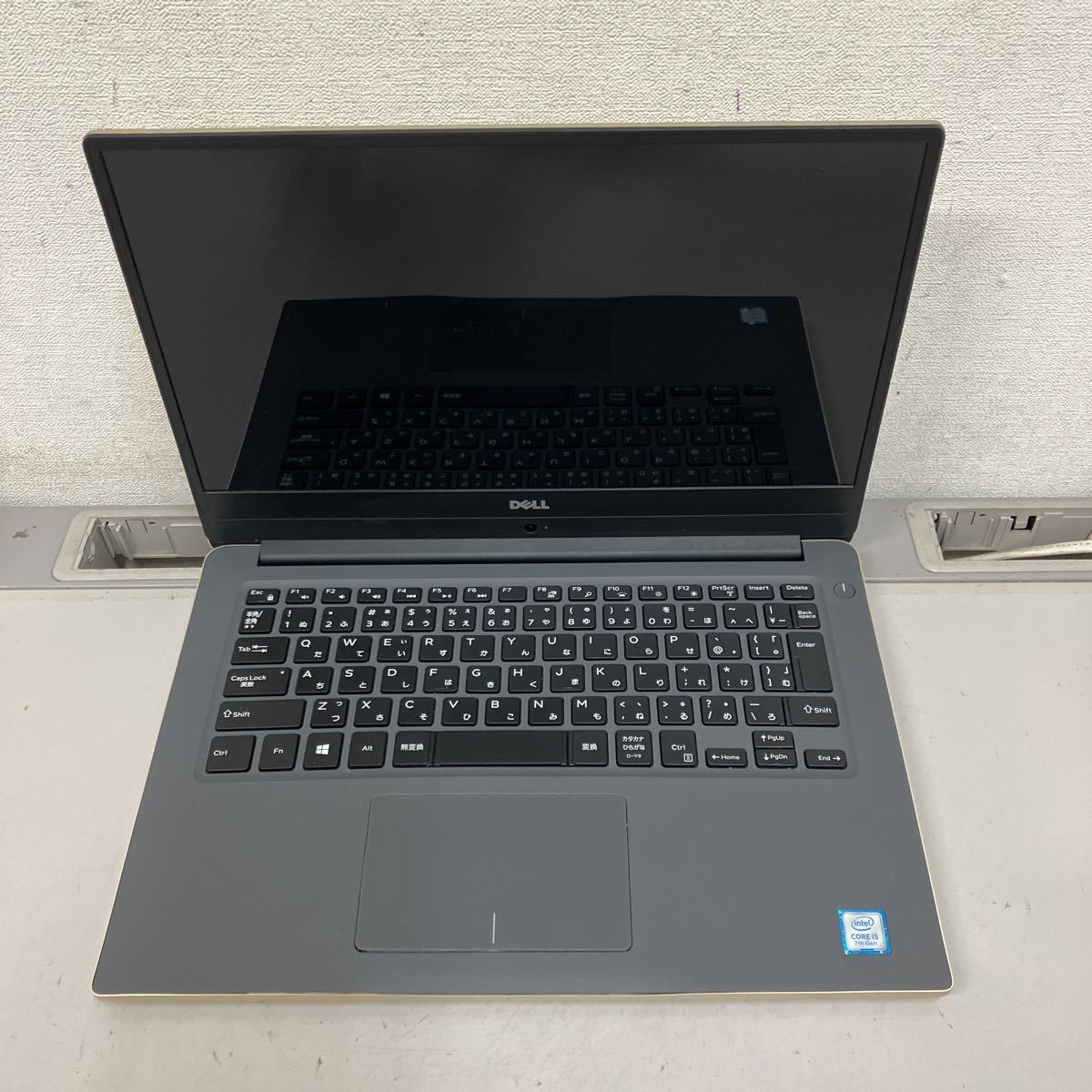 L110 DELL Inspiron P74G Core i5 7200U メモリ8GB ジャンク Inspiron