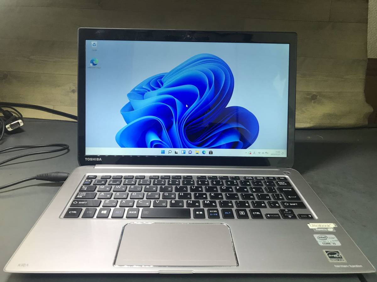 L0016）TOSHIBA DynaBook KIRA V832/H i5-3337U 高速SSD256GB メモリ8GB MS-Office2021 インストール済みOS： windows11 Pro 