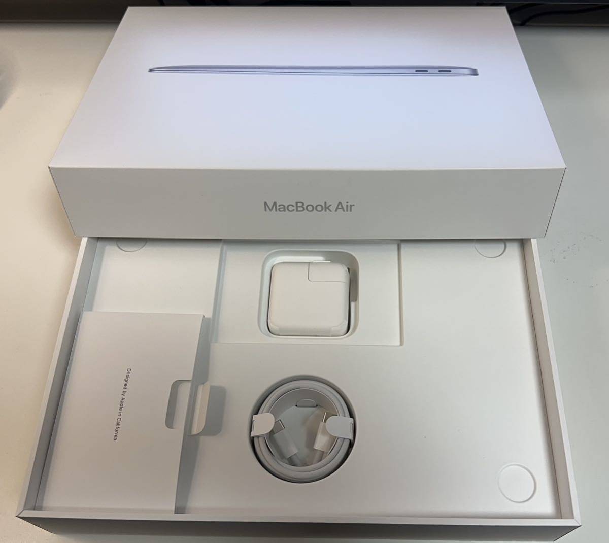 中古極美品】MacBook Air Retina 13インチ 2020 Apple M1 16GB 中古極美品】MacBook Air Retina 13インチ 2020 Apple M1 16GB