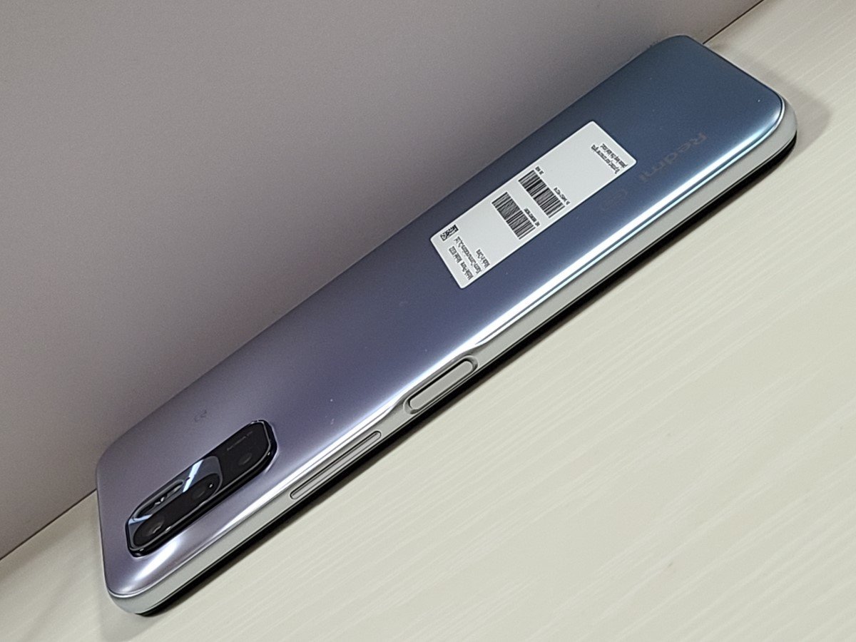 ☆【32033WM】 ほぼ美品 UQmobile XIG02 Xiaomi Redmi Note 10 JE