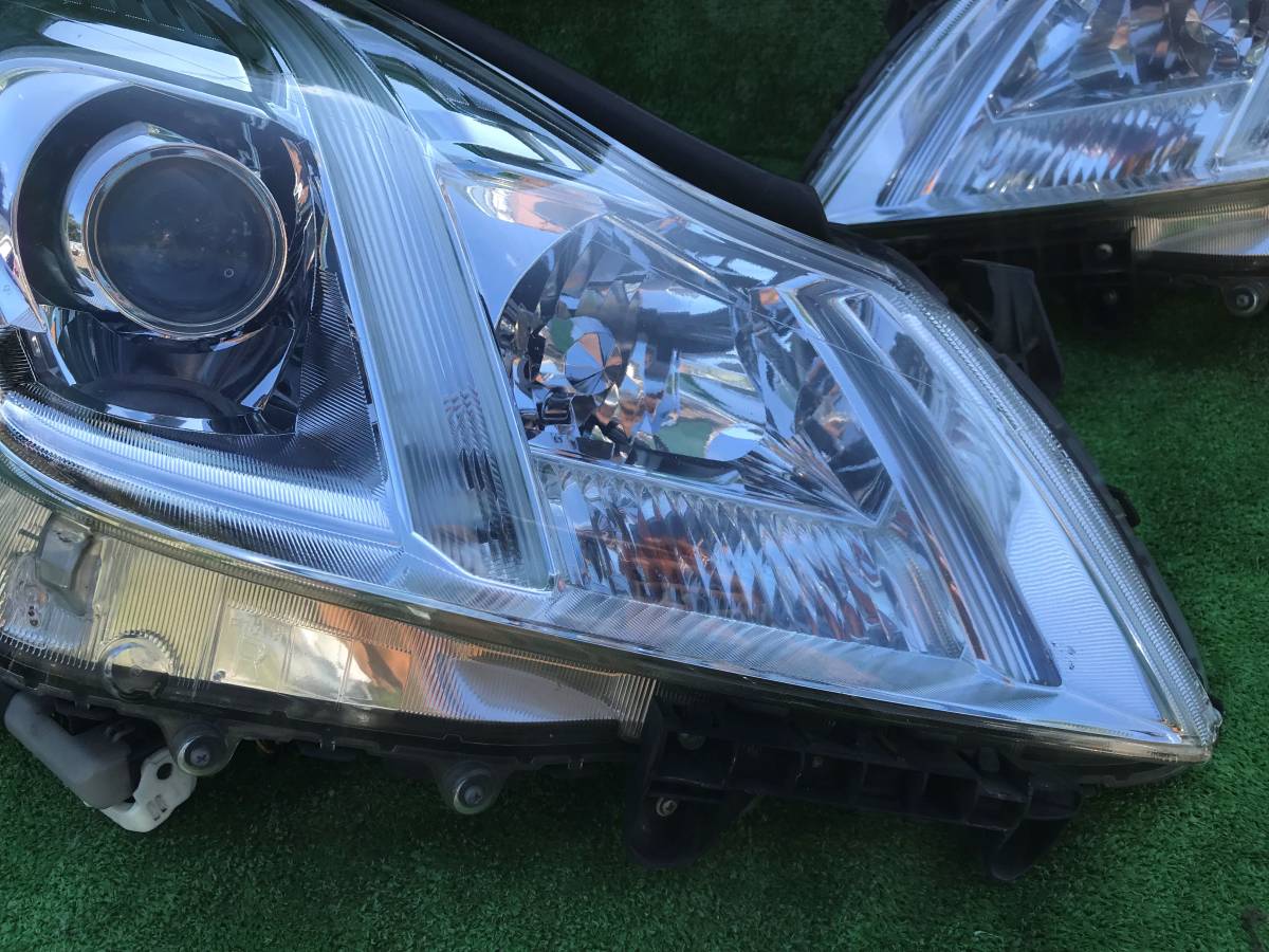 トヨタ クラウン GRS200 ロイヤル 純正 HID ヘッドライト 左 右セット  
