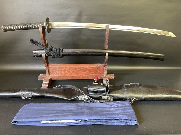 模造刀 本格居合刀 拵え 刃長71.2cm 鮫皮巻伊勢海老目貫 付属品の入札