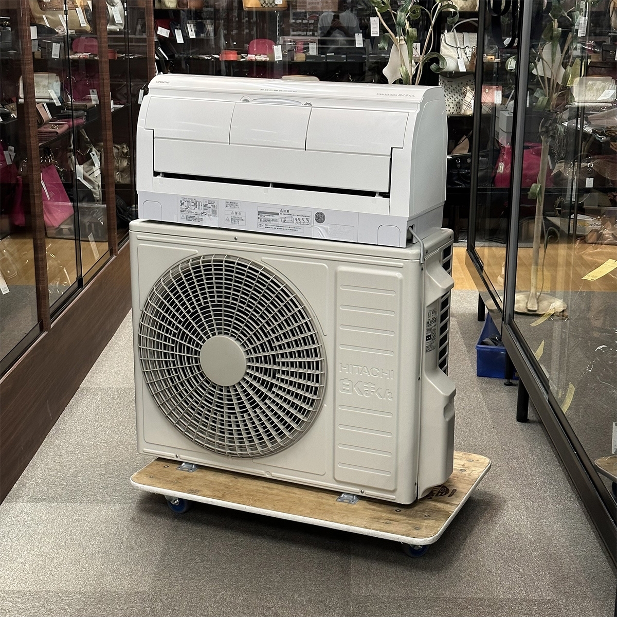 ○超美品○2018年製○日立○ルームエアコン○白くまくん