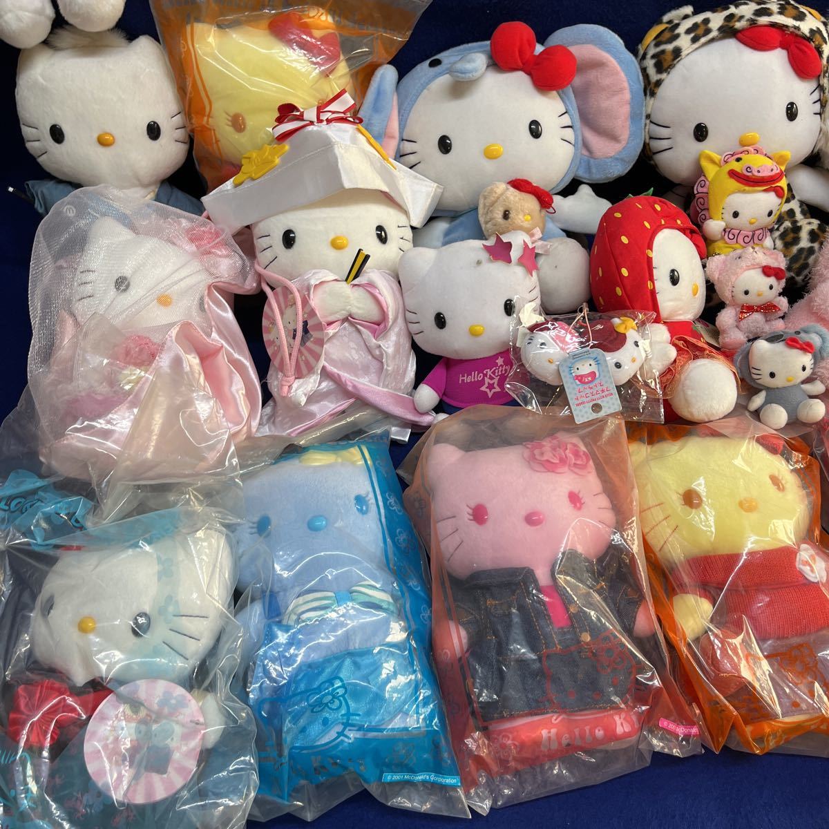ハローキティー ぬいぐるみ 超大量 セット まとめて 転売 輸出 人形