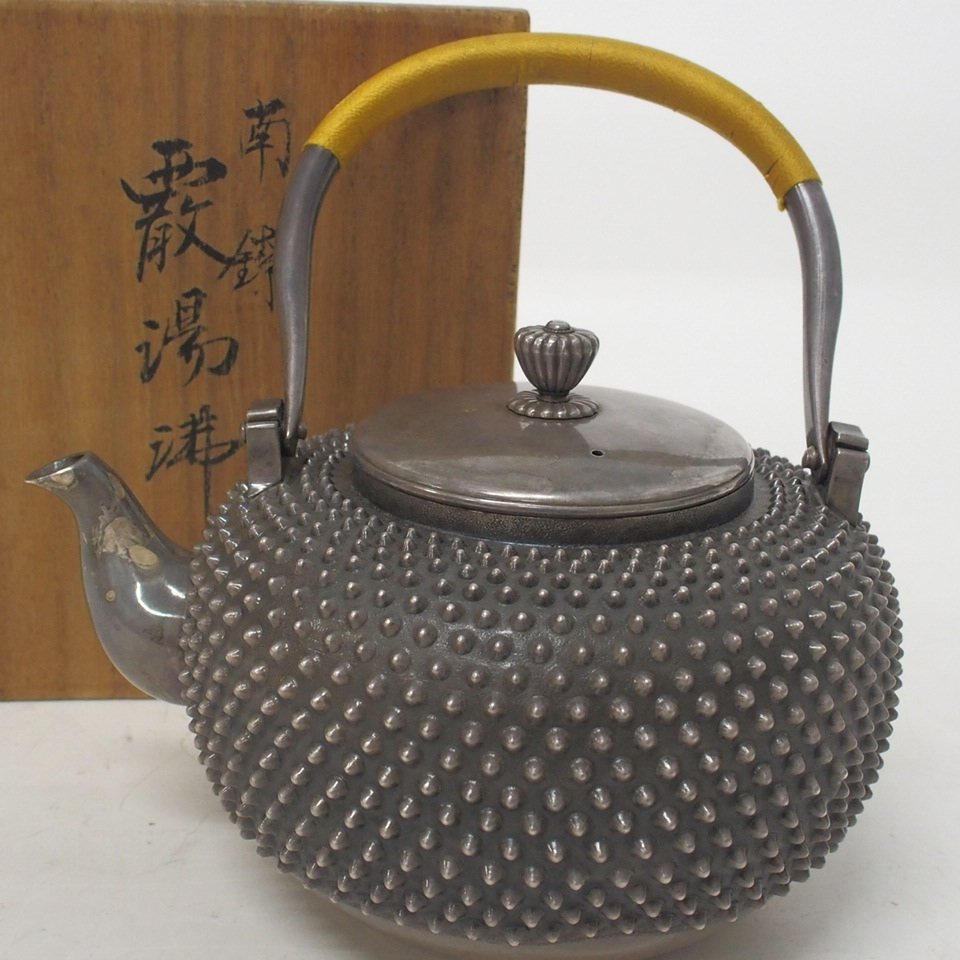 ☆040848 錫製 煎茶道具 急須 花蝶彫 ☆