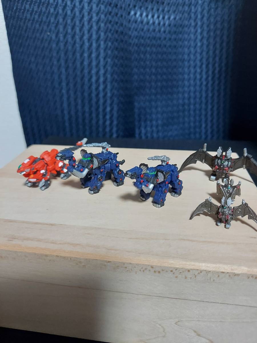 ゾイド　ゾイドコレクション　トリニティ―ライガー　エレファンダー　2種　ザバット　3種 セット