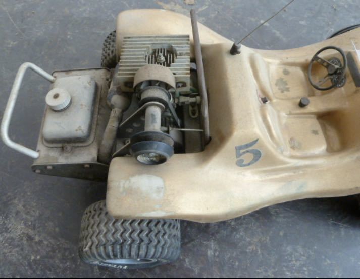 すぐ遊べる調整済。電動では味わえない快感！エンジンカー入門タミヤ