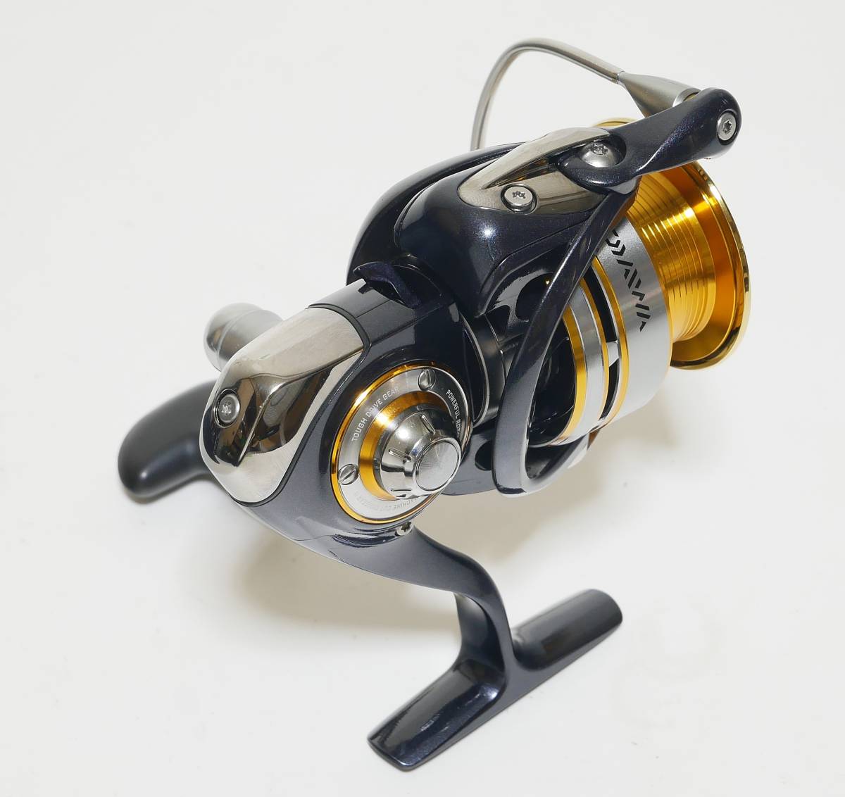 【美品】Daiwa ダイワ 10セルテート CERTATE 3000 Yahoo!オークション -「10セルテート3000」の落札相場・落札価格