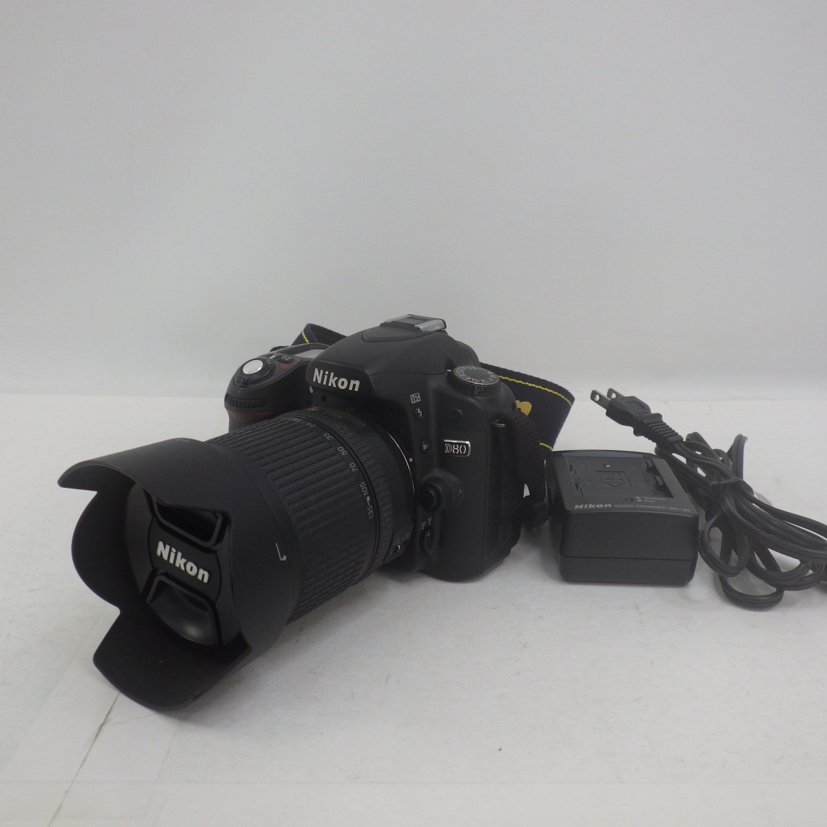 Nikon デジタル一眼レフカメラ D80 AF-S DX 18-200G レンズ NIKON